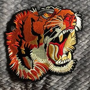 Roaring tiger patch
